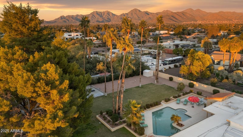 9748 Becker Ln, Scottsdale, AZ 85260