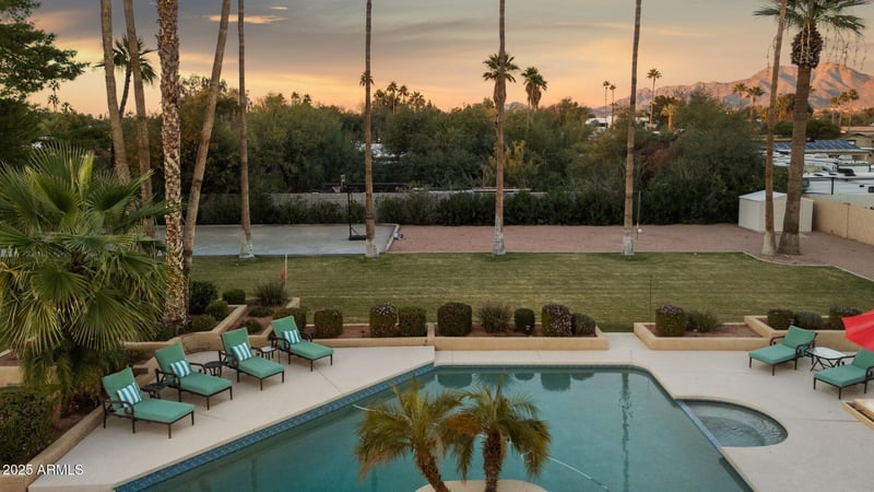 9748 Becker Ln, Scottsdale, AZ 85260