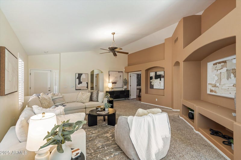 975 Azalea Pl, Chandler, AZ 85248