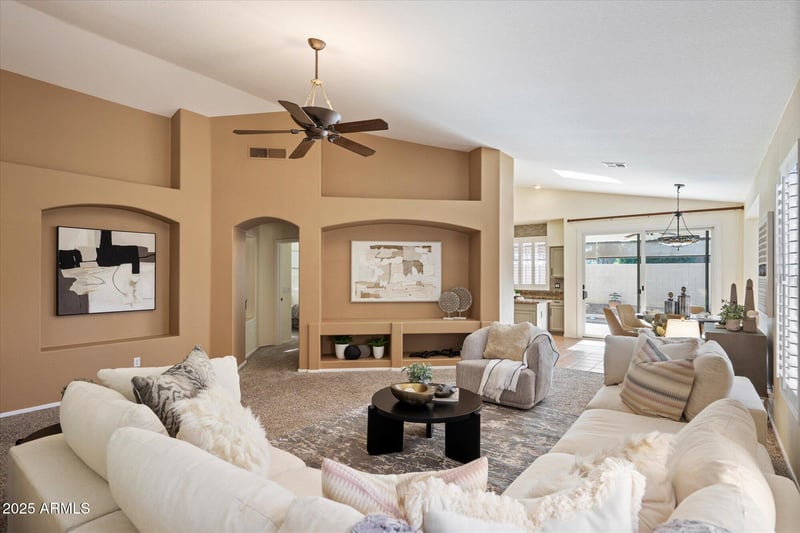 975 Azalea Pl, Chandler, AZ 85248