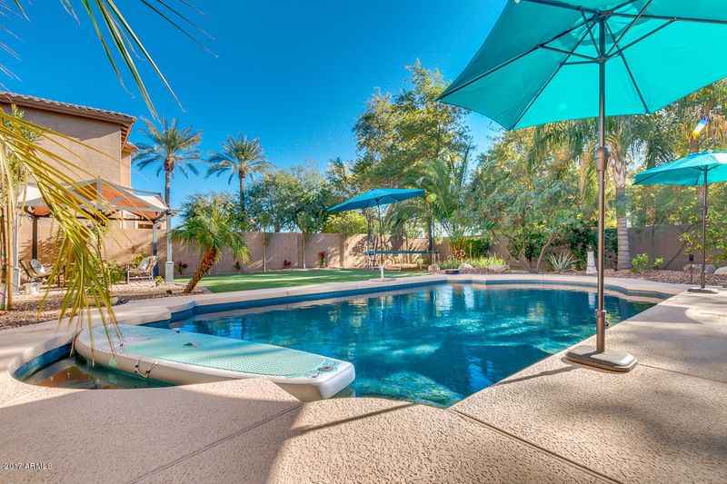 975 E Virgo Pl, Chandler, AZ 85249