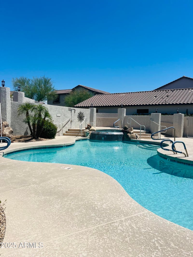 9750 Monterey Dr #19, Fountain Hills, AZ 85268