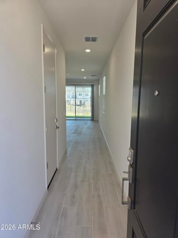 9750 12th St, Phoenix, AZ 85042