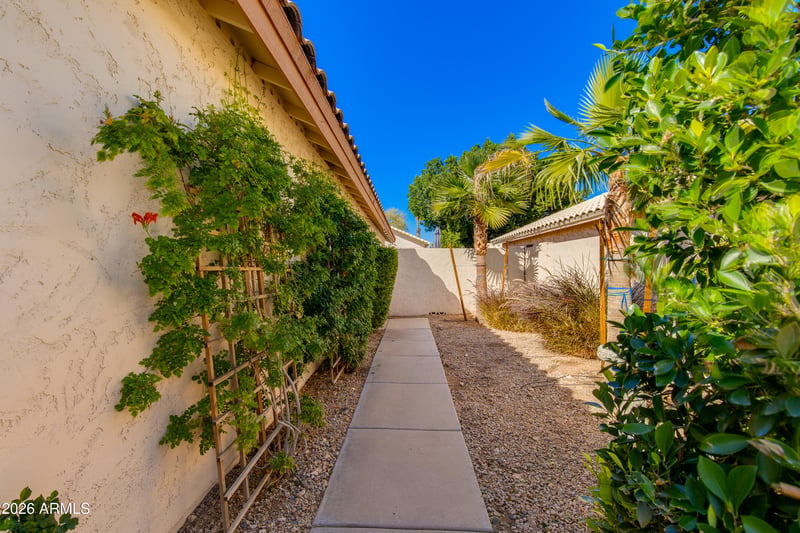 9750 Tonopah Dr, Peoria, AZ 85382