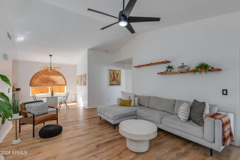 9750 W Tonopah Dr, Peoria, AZ 85382
