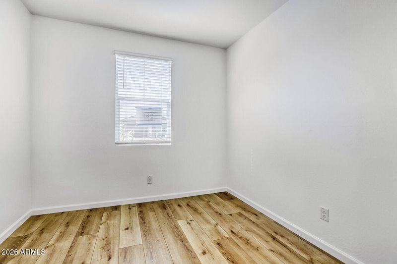 9752 W Flower St, Phoenix, AZ 85037