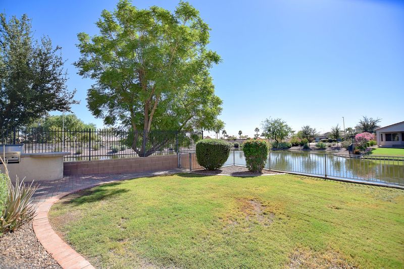 977 E La Costa Pl, Chandler, AZ 85249
