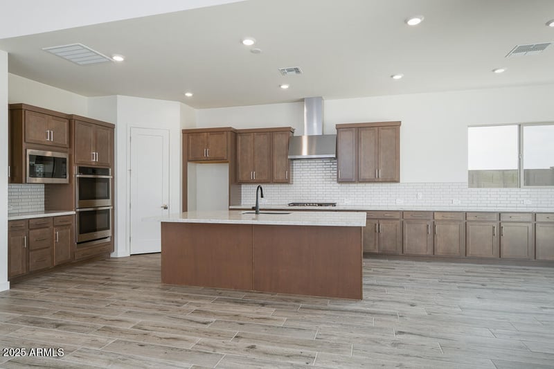 9775 36th Ln, Laveen, AZ 85339
