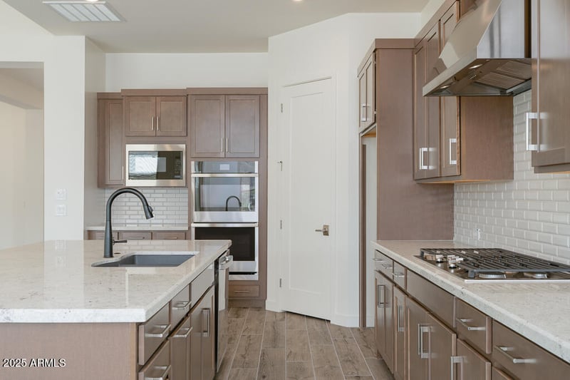 9775 36th Ln, Laveen, AZ 85339