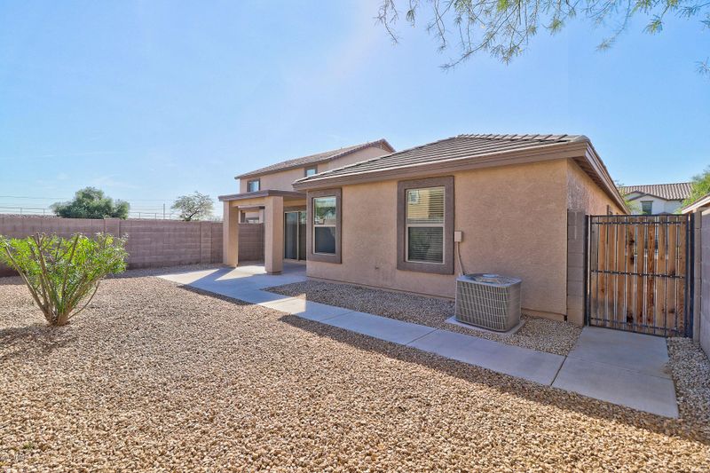 978 E Dee St, Avondale, AZ 85323
