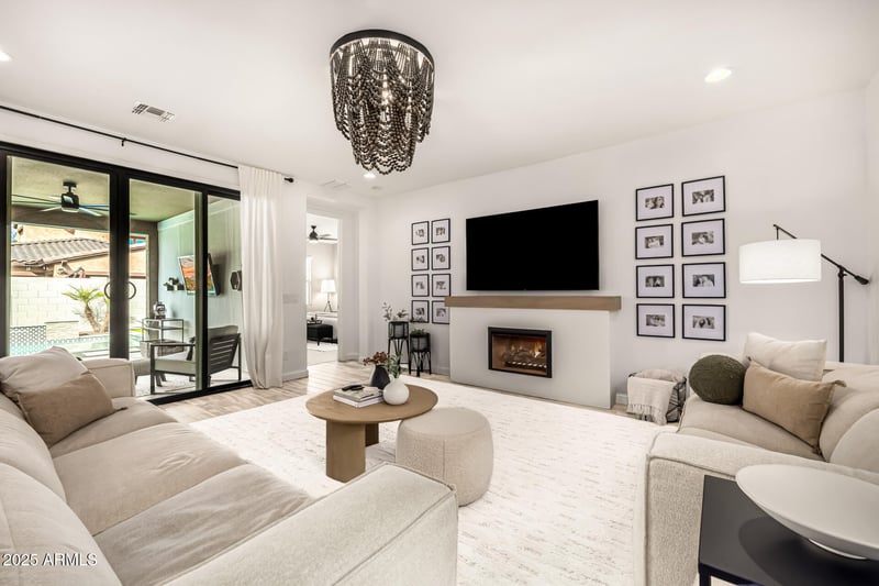 978 Zion Way, Chandler, AZ 85248