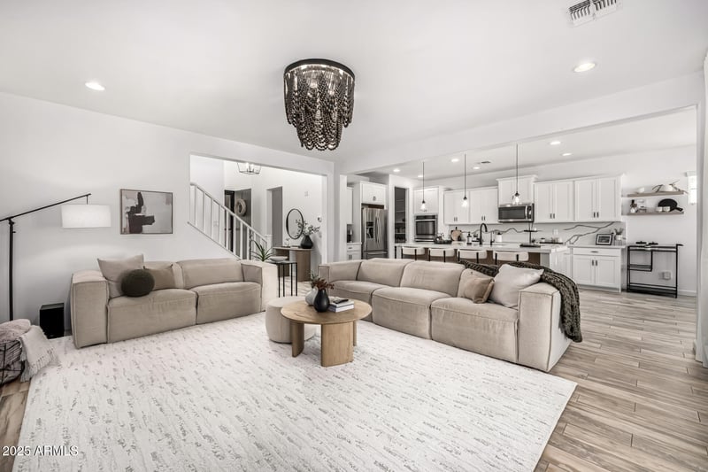 978 Zion Way, Chandler, AZ 85248