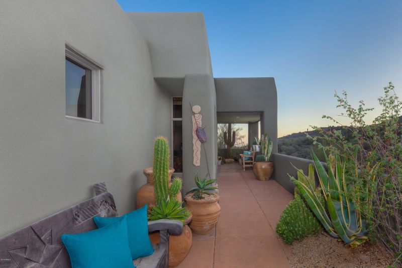 9785 E Graythorn Dr, Scottsdale, AZ 85262