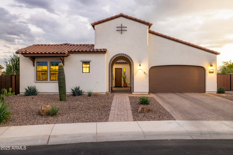 9787 Wizard Ln, Peoria, AZ 85383