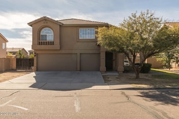 979 Rosebud Dr, San Tan Valley, AZ 85143