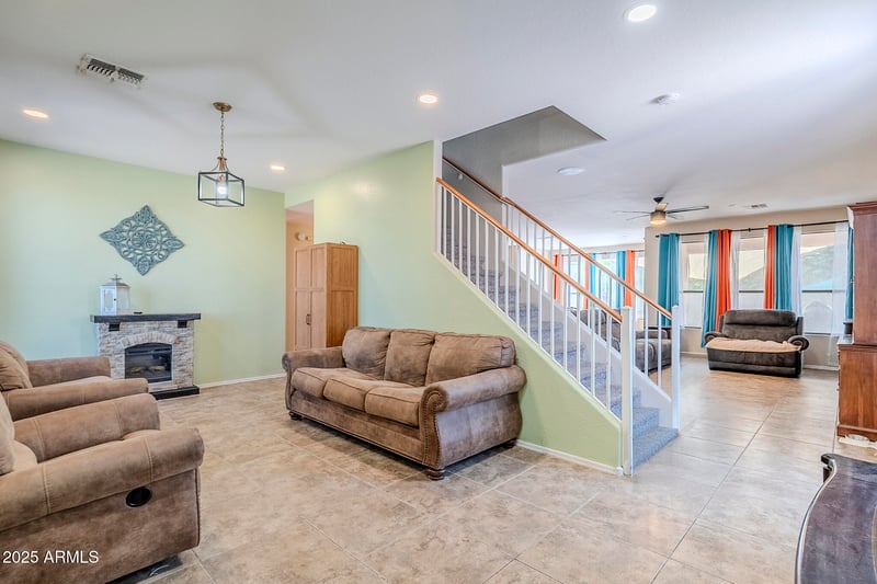 9791 Butler Dr, Peoria, AZ 85345