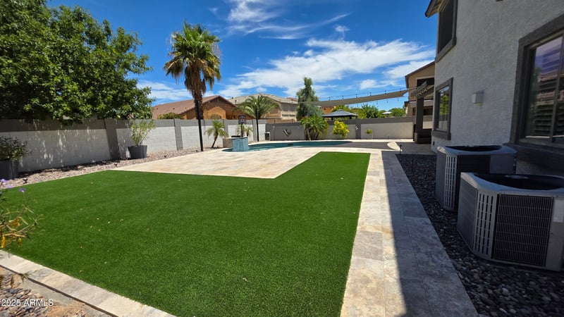 98 Castle Rock Rd, San Tan Valley, AZ 85143