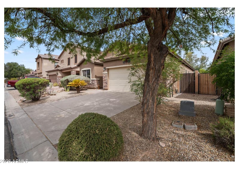98 Desert Vista Trl, San Tan Valley, AZ 85143