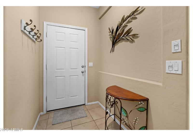 98 Desert Vista Trl, San Tan Valley, AZ 85143