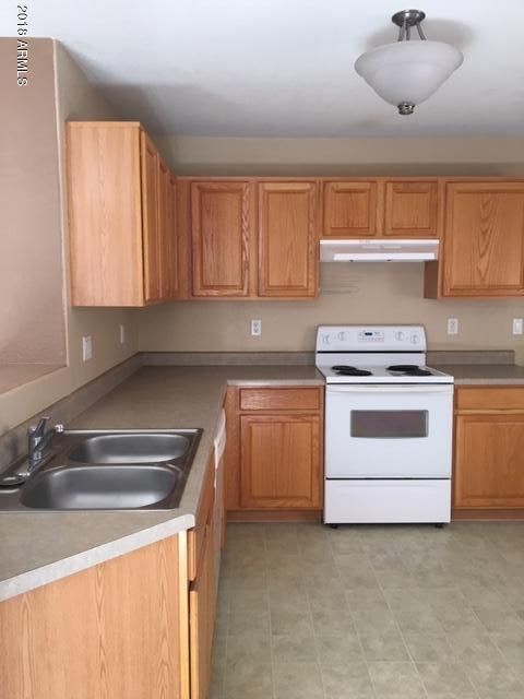 980 E Vernoa St, San Tan Valley, AZ 85140