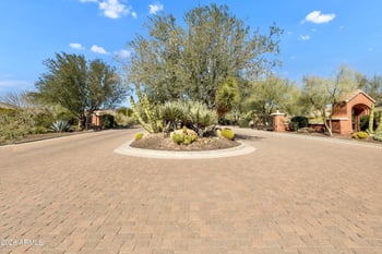 9800 Lofty Point Rd, Scottsdale, AZ 85262