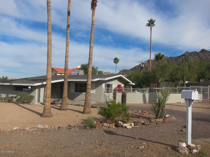 9801 N 16th Pl, Phoenix, AZ 85020