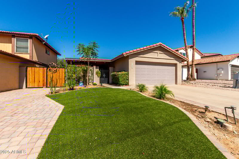9802 44th St, Phoenix, AZ 85044