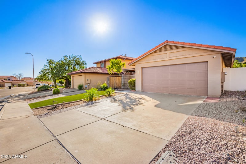 9802 44th St, Phoenix, AZ 85044