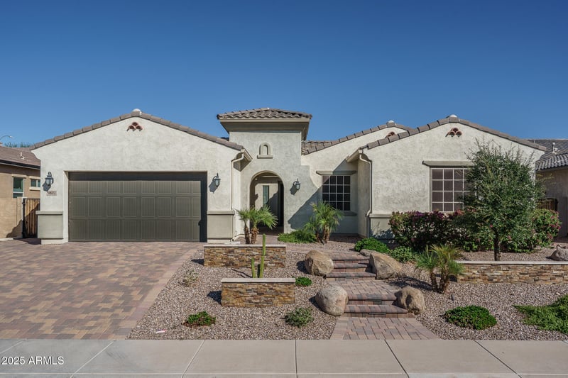 9802 Rowel Rd, Peoria, AZ 85383