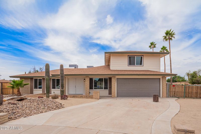 9803 N 40th Dr, Phoenix, AZ 85051