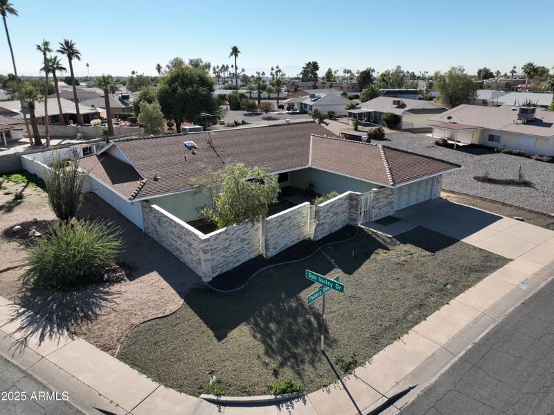 9803 Pebble Beach Dr, Sun City, AZ 85351