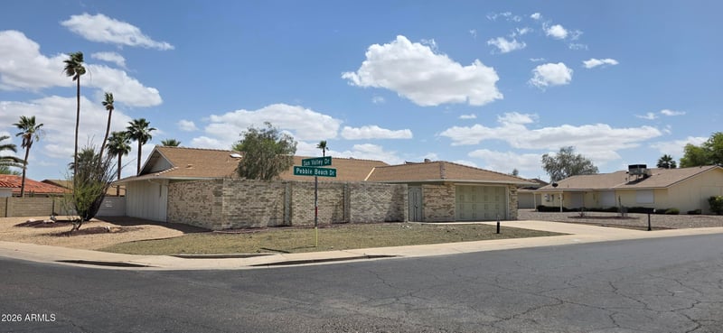 9803 Pebble Beach Dr, Sun City, AZ 85351