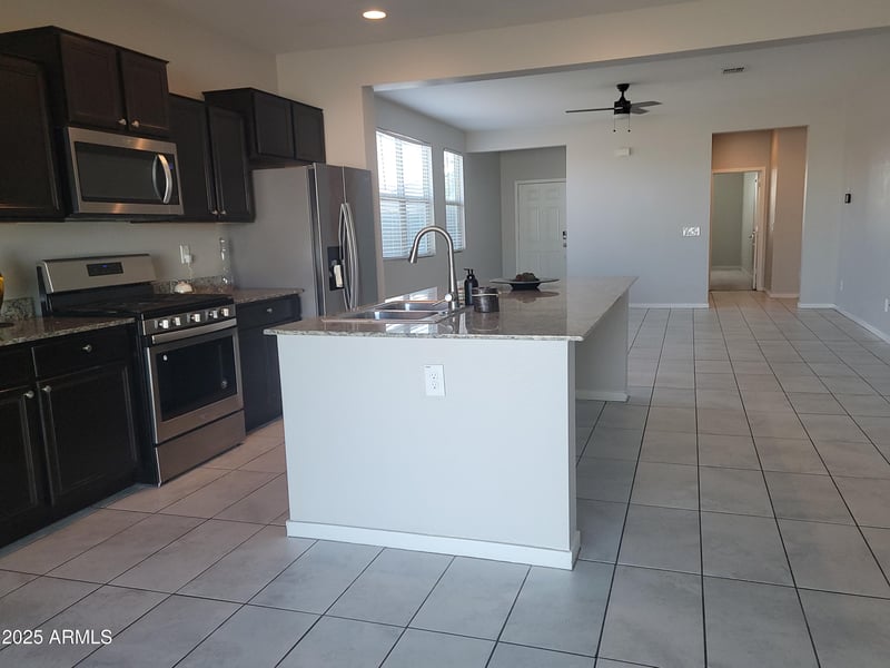 9804 Atlantis Way, Tolleson, AZ 85353