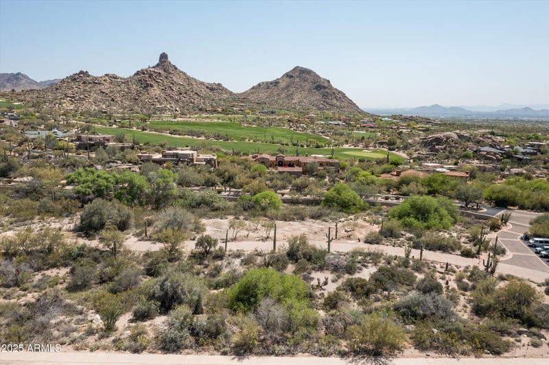 9804 Running Deer Trl #1, Scottsdale, AZ 85262