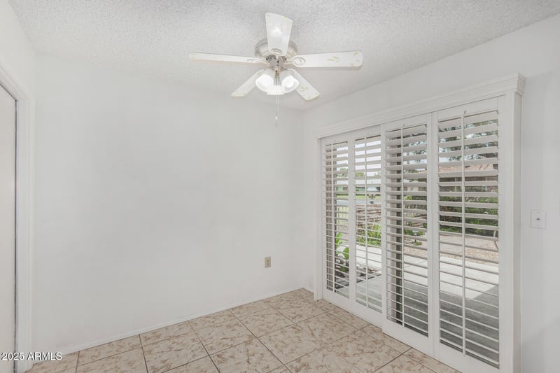 9805 Gulf Hills Dr, Sun City, AZ 85351