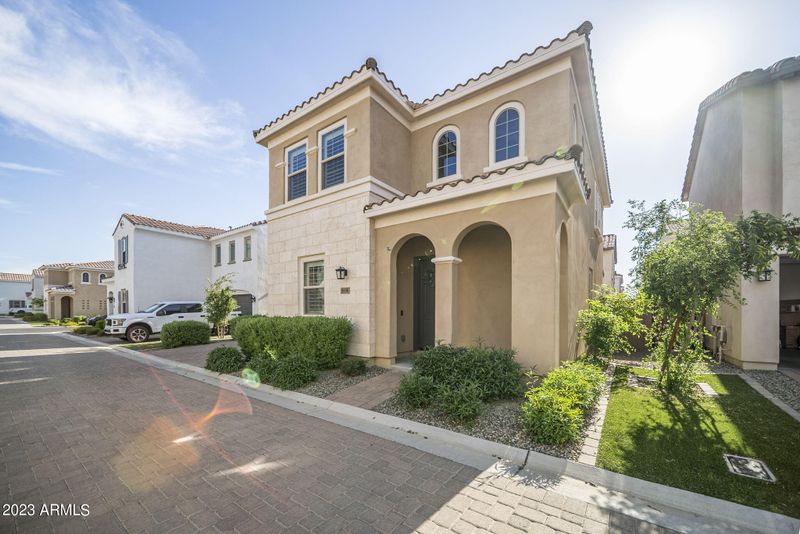 9806 E Axle Ave, Mesa, AZ 85212
