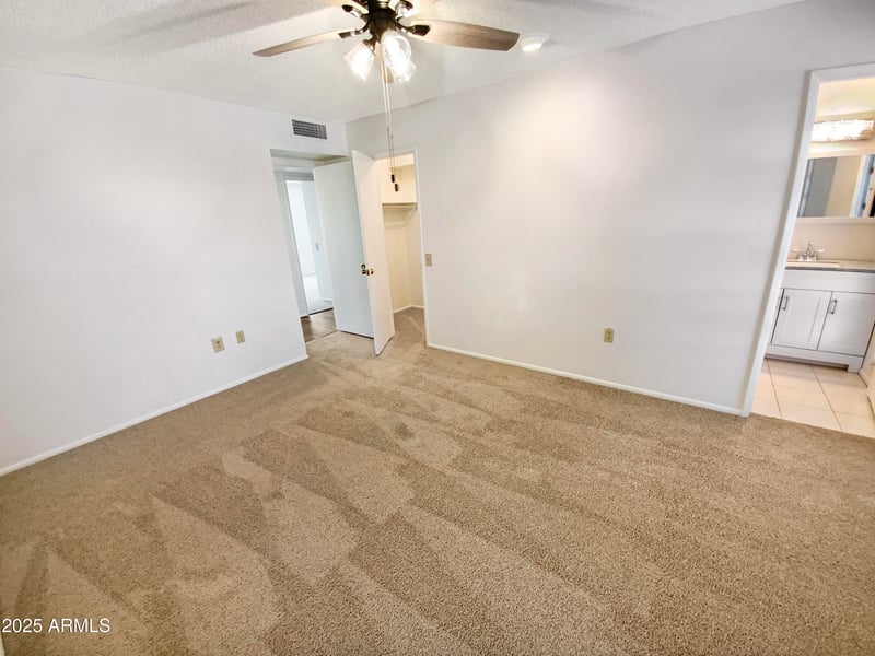 9806 Hutton Dr, Sun City, AZ 85351