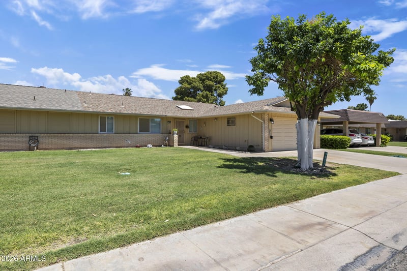 9806 Balboa Dr, Sun City, AZ 85351