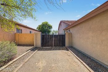9807 E Greenway St, Mesa, AZ 85207