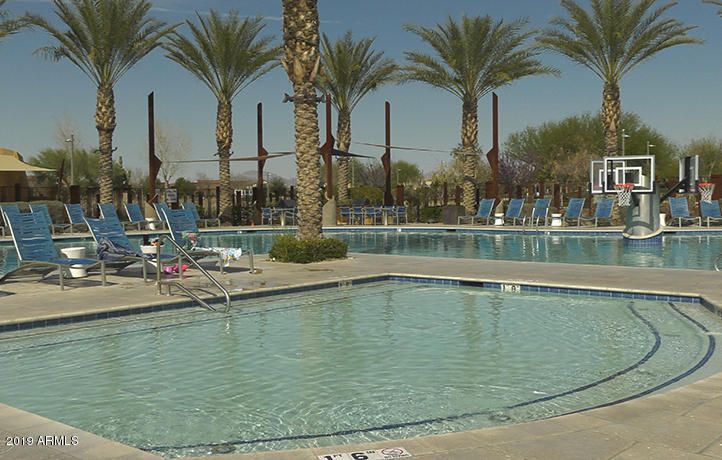9808 E Red Giant Dr, Mesa, AZ 85212