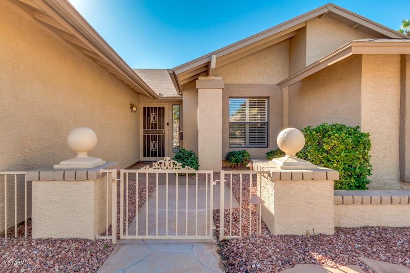 9809 W Utopia Rd, Peoria, AZ 85382