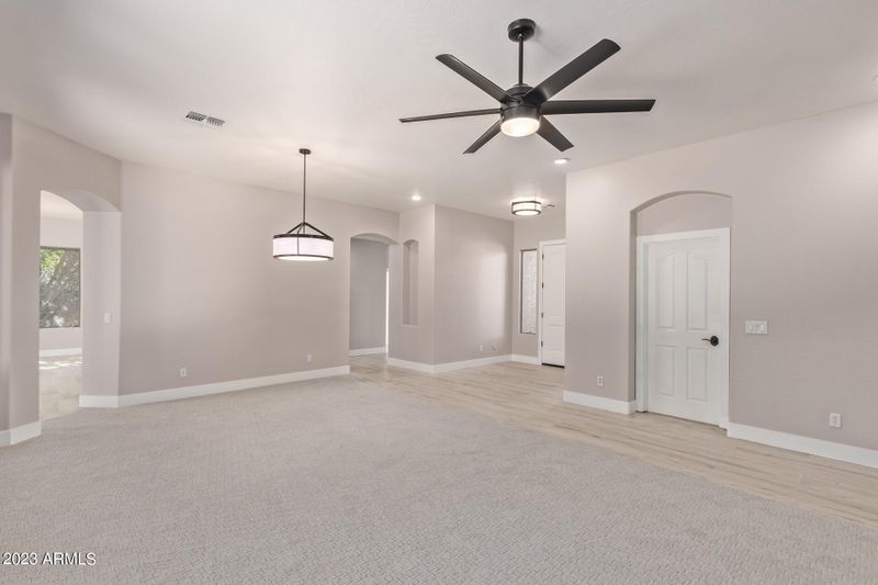 981 N Balboa Dr, Gilbert, AZ 85234