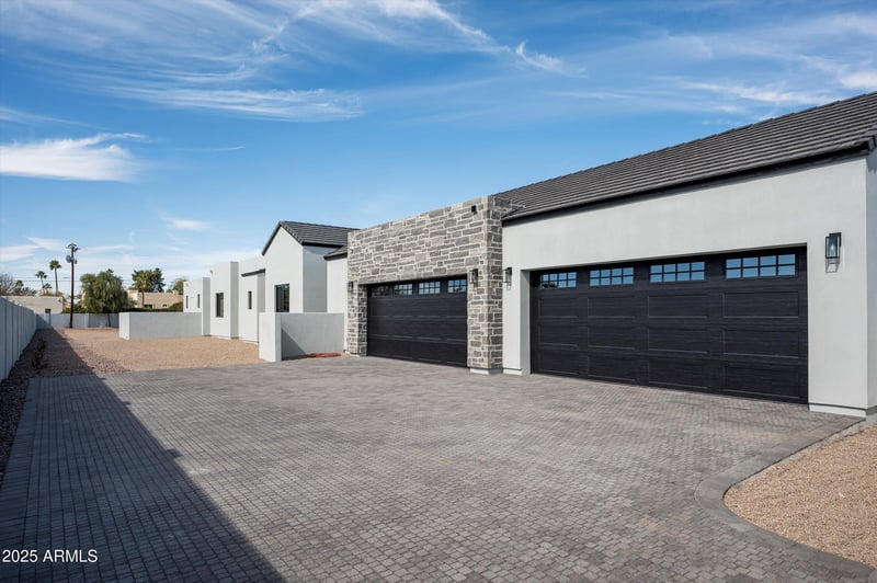 9810 N 57th St, Paradise Valley, AZ 85253