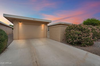 9810 Teakwood Dr, Sun City, AZ 85351