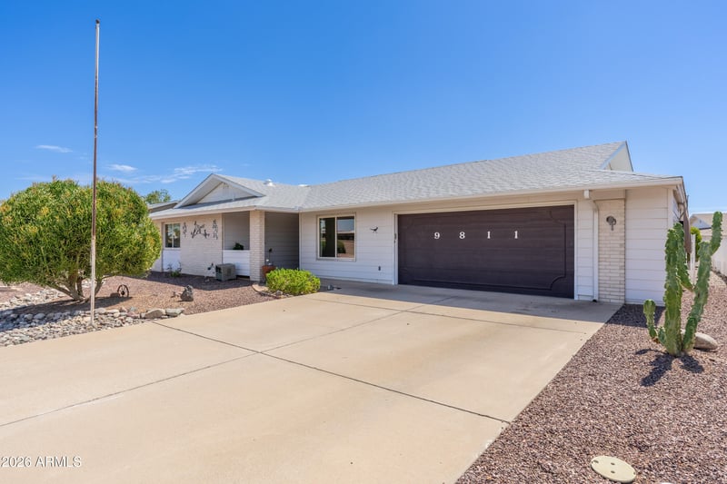 9811 W Redwood Dr, Sun City, AZ 85351