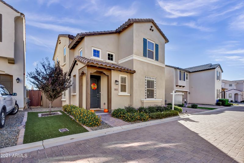 9812 E Axle Ave, Mesa, AZ 85212