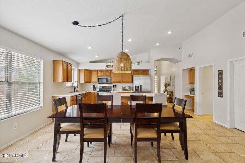 9812 E Pampa Ave, Mesa, AZ 85212