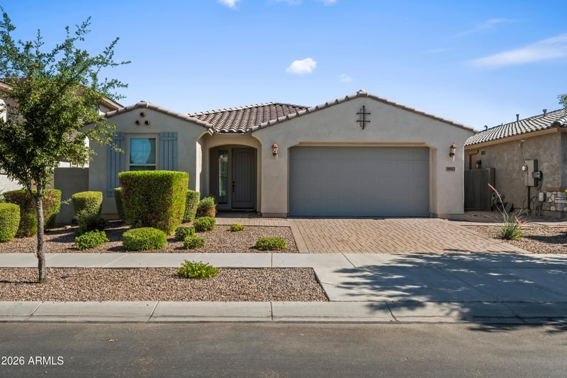 9812 E Radioactive Dr, Mesa, AZ 85212