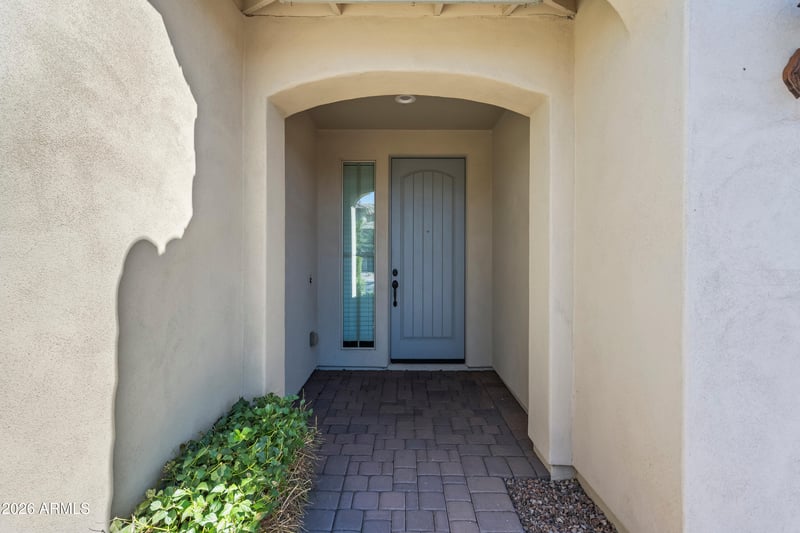 9812 E Radioactive Dr, Mesa, AZ 85212