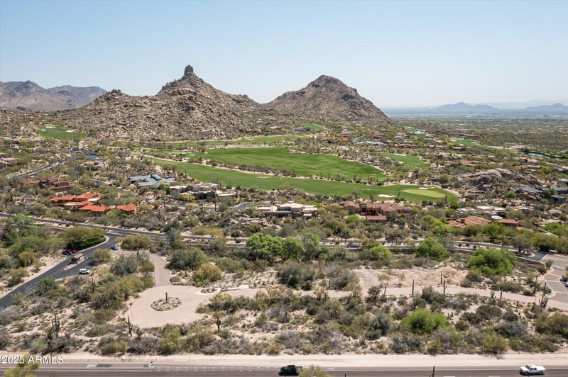 9812 Running Deer Trl #2, Scottsdale, AZ 85262